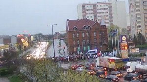 Miejska Droga Krzyżowa. Wierni przeszli ulicami miasta. Procesja z kościoła św. Jana Chrzciciela, do parafii Matki Boskiej Nieustającej Pomocy w Malborku - 12.04.2017