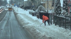 Sztum: Atak zimy. Od godz. 4.00 drogowcy walczą z opadami śniegu – 17.01.2018