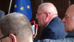 Starosta z niższą pensją, za to ze specjalnym dodatkiem (?). Burzliwa dyskusja podczas XXXII Sesji Rady Powiatu Malborskiego