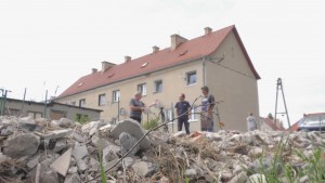 Żądam przeprosin od sąsiada. Gruz wysypałem na terenie wydzierżawionym dla spółdzielni.