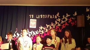 Obchody 100.rocznicy odzyskania niepodległości przez Polskę w Szkole Podstawowej w Jantarze