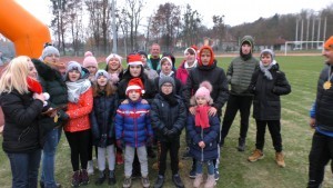 Dzięki Wam 38 podopiecznych fundacji otrzyma świąteczne prezenty. II Mikołajkowy Bieg Dobroczynny. 
