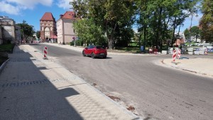 Ulica Piłsudskiego w Malborku znów przejezdna. Przebudowa Starego Miasta wchodzi w kolejny etap. Wideo