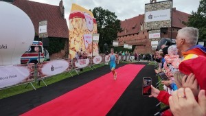 Castle Triathlon Malbork 2026 wystartował! Jubileuszowa edycja przyciągnęła ponad 2500 zawodników. Wideo i zdjęcia