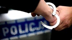 Dzierzgoń. W mieszkaniu miał schowaną amfetaminę – grozi mu do 3 lat więzienia.