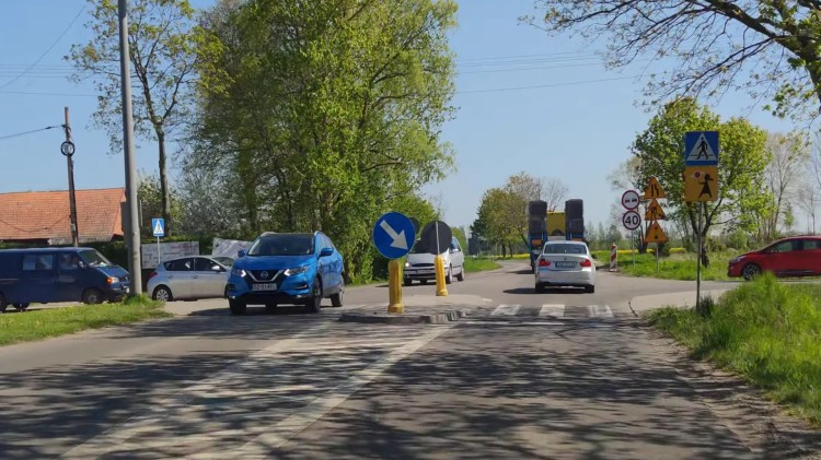 Kolejne utrudnienia w drodze nad morze – trwają prace remontowe na…
