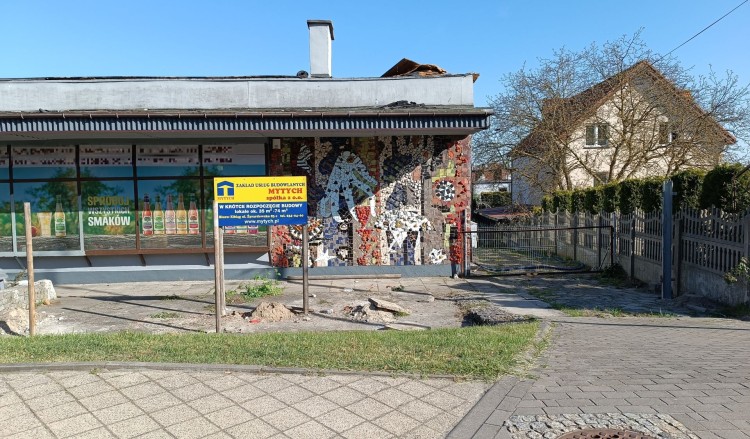 Krynica Morska. Koniec pewnej epoki – sklep przy ul. Gdańskiej do rozbiórki.