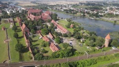 Przedzamcze Zamku Malbork: Przebudowa zabytkowych budynków gospodarczych - lipiec 2023 4K [wideo, zdjęcia]