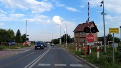 Nie działają rogatki na przejeździe kolejowo-drogowym w ciągu ul. de Gaulle'a w Malborku. Trwa usuwanie usterki.