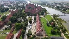 Przedzamcze Zamku Malbork: Przebudowa zabytkowych budynków gospodarczych&#8230;