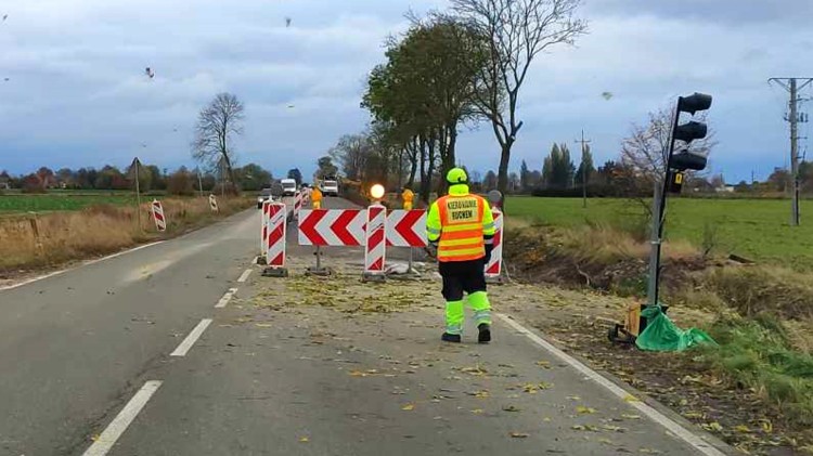 DK22. Problem ze światłami na remontowanych odcinkach – alarmują…