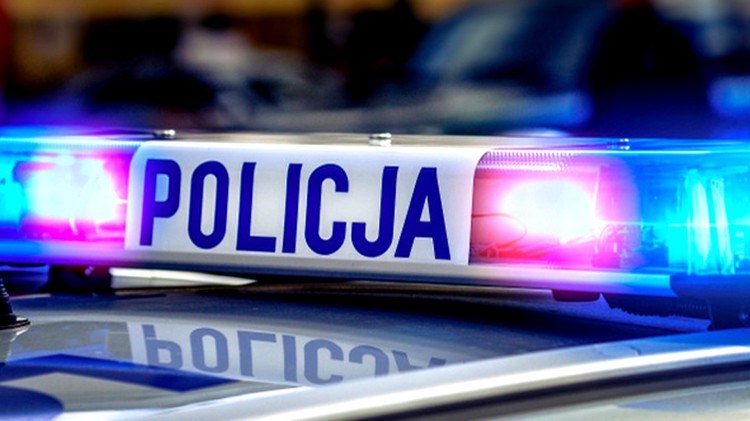 Dzierzgoń. Miał przy sobie woreczek z amfetaminą – grozi mu do 3…