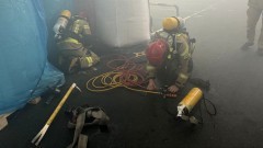Powiat sztumski. Ćwiczenia strażaków w zakładzie produkcyjnym.