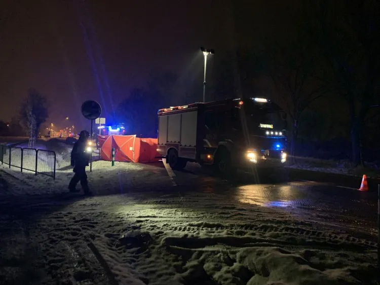 Śmiertelne potrącenie w Cisach na drodze krajowej nr 22, kierowca zbiegł.