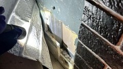 Tczew. Narkotyki trzymał w skrytce pod tapetą – grozi mu do 10 lat więzienia.