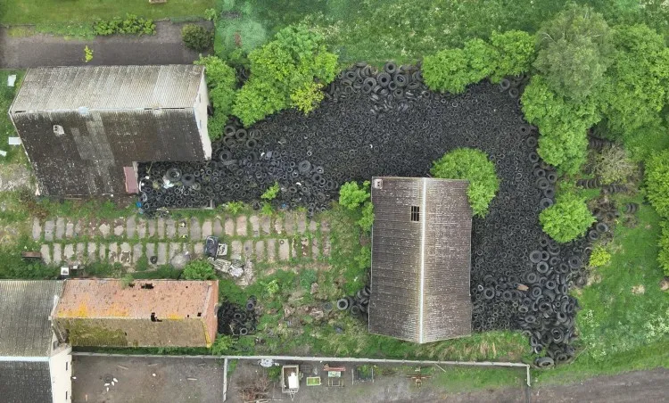 Tysiące opon na jednej posesji w powiecie malborskim