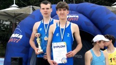 Malbork. Drużyna II LO na podium finału Wojewódzkiej Licealiady w siatkówce plażowej.