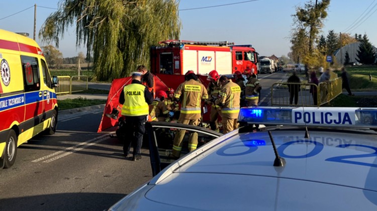 DW515. Wypadek z udziałem motocyklisty – policja wyjaśnia okoliczności zdarzenia.