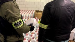 KAS i policja rozbiła grupę wprowadzającą na rynek podrabiane towary.