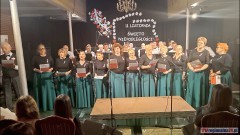 Zagrali i zaśpiewali dla Niepodległej – wyjątkowy koncert w Nowym Stawie. Wideo