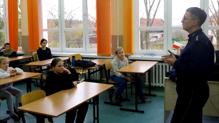 Powiat sztumski. Cyberbezpieczeństwo i odpowiedzialność karna nieletnich…