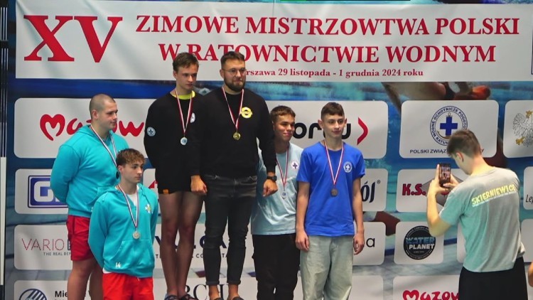 MAL WOPR. Kamil Czarnota brązowym medalistą Zimowych Mistrzostw Polski w Ratownictwie Wodnym.