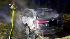 Pożar samochodu, kolizje i izolowane zdarzenie ratownictwa medycznego – tygodniowy raport malborskich służb mundurowych.