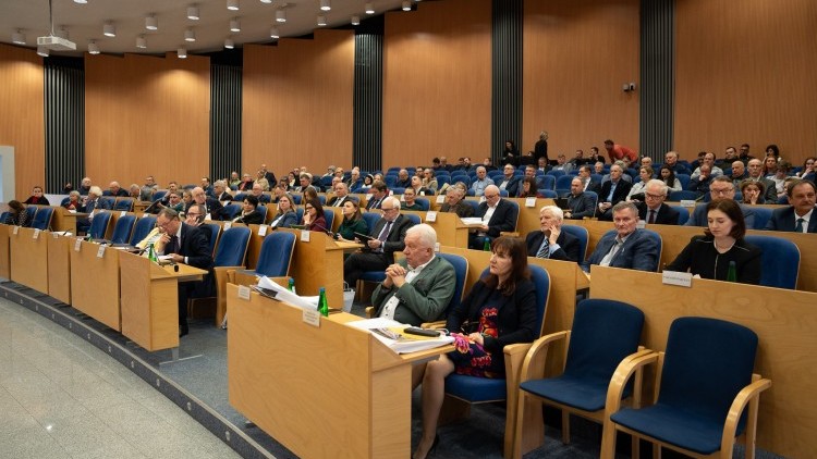 XII sesja Sejmiku Województwa Pomorskiego. Prawie dwa miliony złotych dla gmin dotkniętych powodzią. O czym jeszcze decydowali radni? 24.02.2025