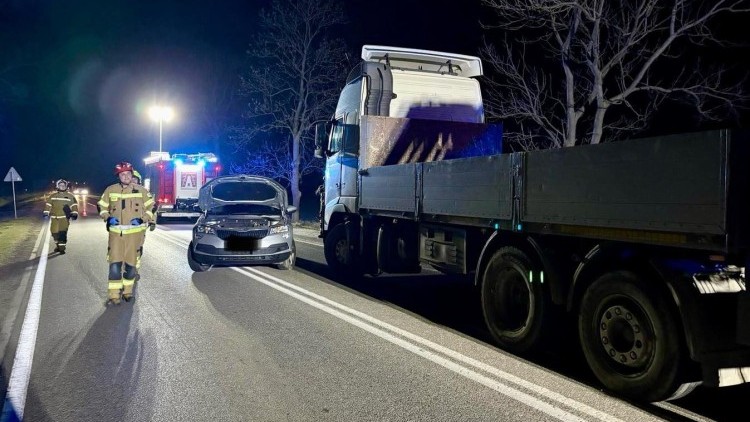 WYPADEK NA DK 22 – SKRZYŻOWANIE Z MIEJSCOWOŚCIĄ STOGI.