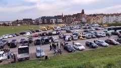Policyjna kontrola nad spotkaniami fanów motoryzacji w Tczewie