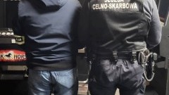KRYMINALNI I FUNKCJONARIUSZE KAS-U ZABEZPIECZYLI NIELEGALNE AUTOMATY DO GIER HAZARDOWYCH