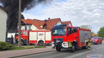Pożar sali weselnej w Nowej Wsi Malborskiej - ewakuowano 12. osób. Zobacz&#8230;