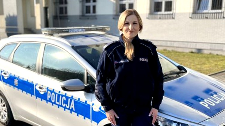 Szybka reakcja policjantek z Malborka pomogła uratować życie 76-latka.