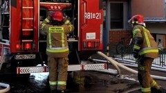 Pożar samochodu, kolizje i zablokowana winda – tygodniowy raport malborskich służb mundurowych.