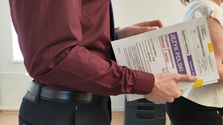 Wyniki matur 2025 - sprawdzamy, jak poradzili sobie uczniowie z powiatu…