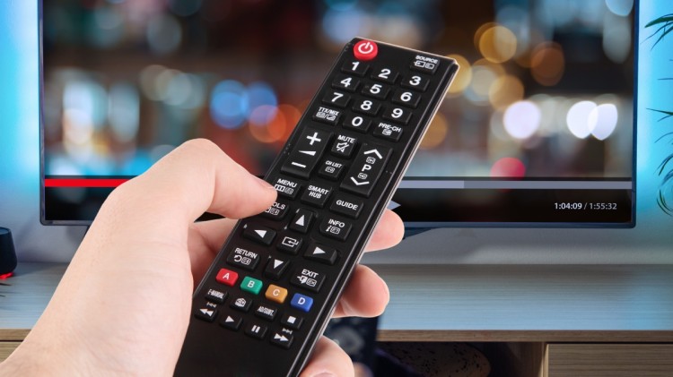 Tradycyjna telewizja coraz bardziej traci na znaczeniu. Już tylko nieco…