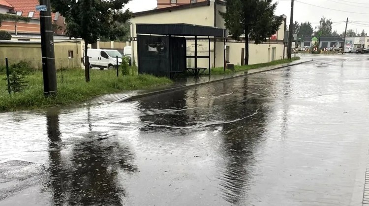 Usuwanie skutków ulewnego deszczu – tygodniowy raport malborskich służb mundurowych.