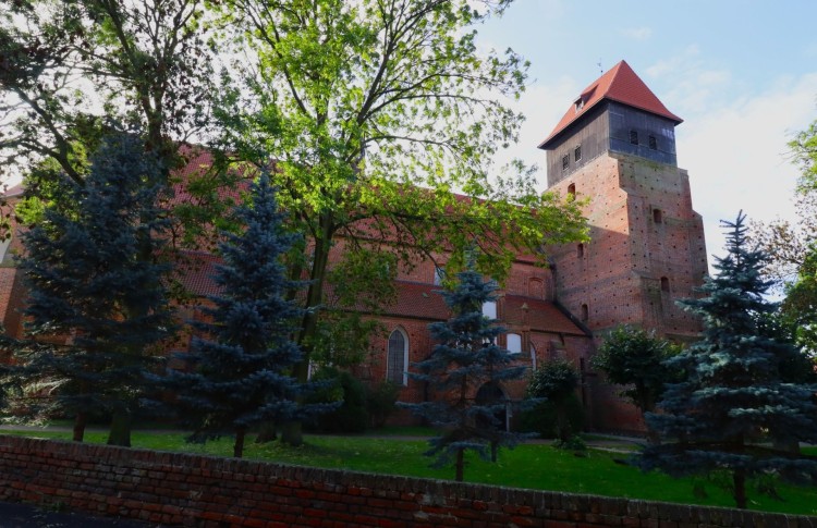 Zakończono prace konserwatorskie w zabytkowych kościołach gminy Nowy Staw.