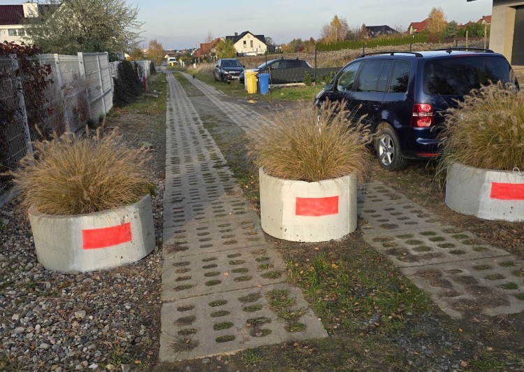 Bezpieczeństwo mieszkańców zagrożone? Spór o przejezdność ul. Bądkowskiego w Malborku