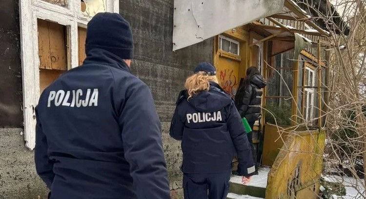 Malborska policja i MOPS monitorują miejsca przebywania osób bezdomnych w czasie niskich temperatur.