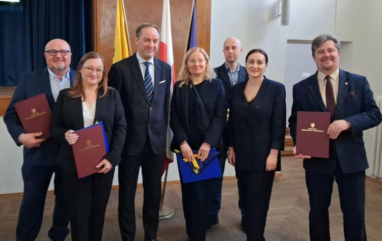 Unijne dofinansowanie na modernizację energetyczną budynków w Malborku.