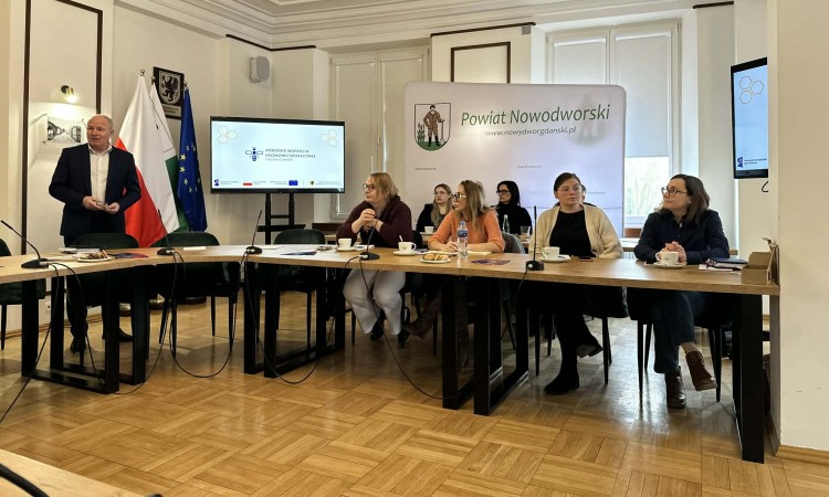 Jak skutecznie działać społecznie? Spotkanie o organizacjach pozarządowych w Nowym Dworze Gdańskim.