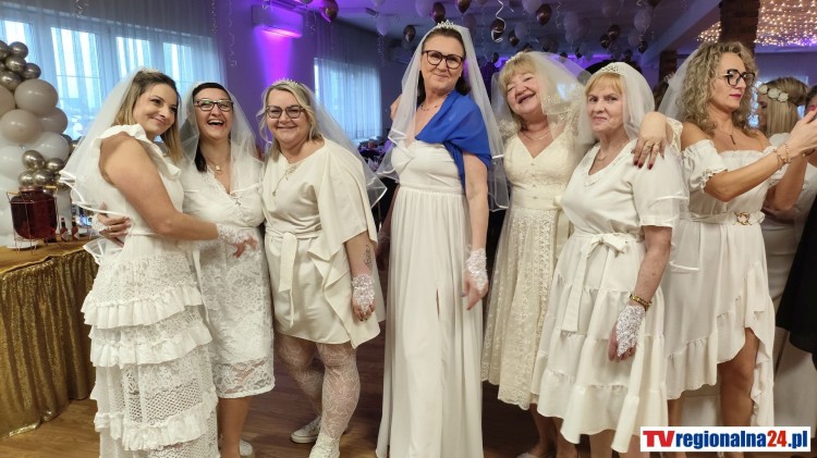 Uciekająca Panna Młoda – wyjątkowy Dzień Kobiet w Nowym Stawie. Wideo i zdjęcia