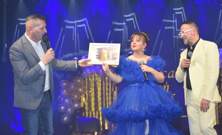 Włoskie przeboje i kabaret na Dzień Kobiet w Starym Polu.