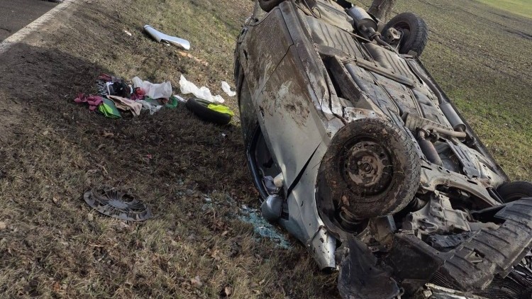 Dachowanie na DK55 w Sztumskiej Wsi – jedna osoba poszkodowana.