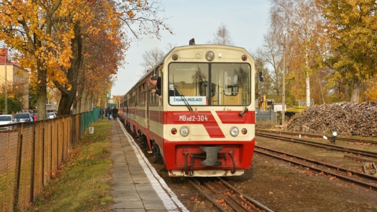 Nowy rozkład jazdy Żuławskiej Kolei Dojazdowej na 2026 rok – sezon…