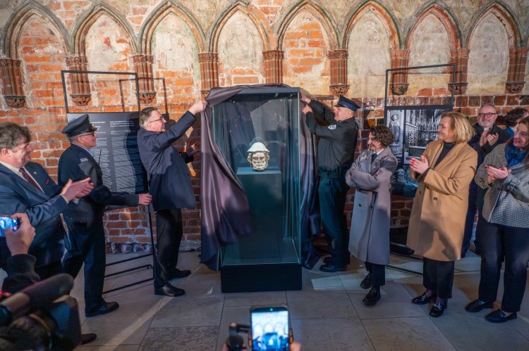 Historyczny powrót głowy św. Jakuba Starszego - uroczysta prezentacja i konferencja.