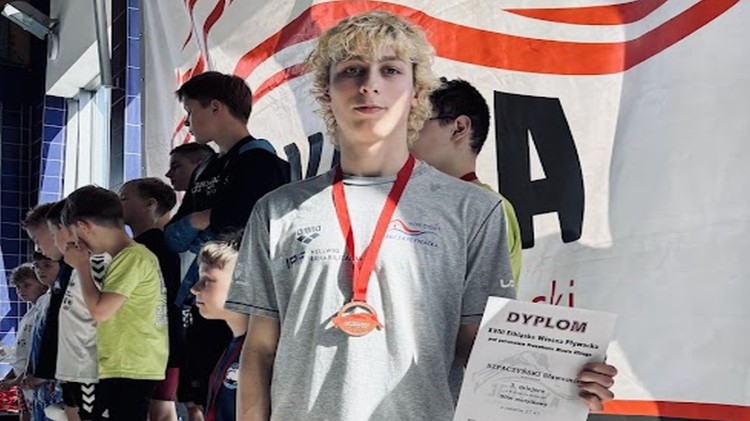 Malborczycy z medalami na Elbląskiej Wiośnie Pływackiej.