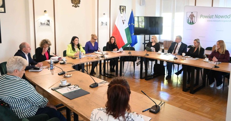 Posiedzenie Powiatowej Rady Rynku Pracy w Nowym Dworze Gdańskim.