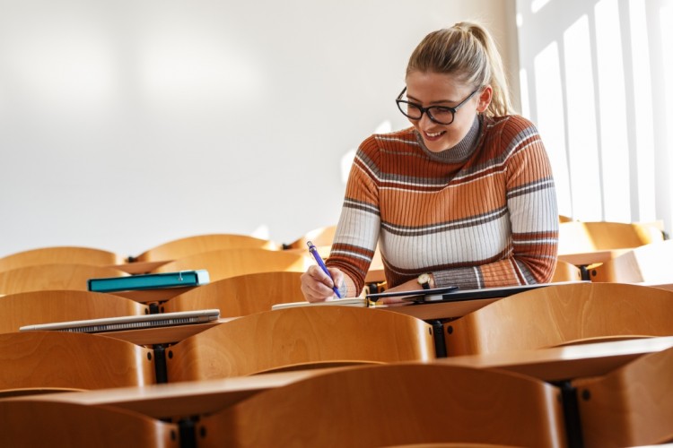 Najlepsze studia podyplomowe 2026 – wybierz zakres, który odpowiada Twoim celom